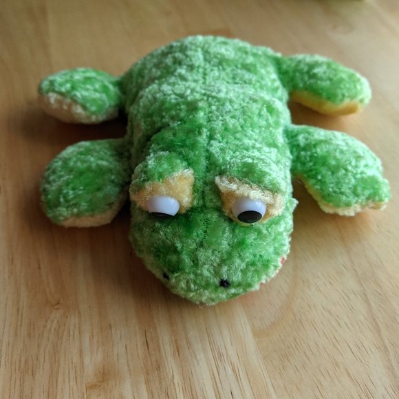 Frogs 5 item Bundle - Plush, Croaking, & Wooden - Picture 6 of 15
